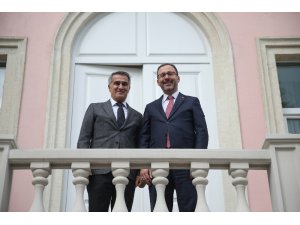 Bakan Kasapoğlu’ndan Şenol Güneş’e ziyaret