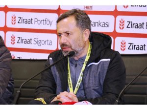 Hakan Çalışkan: "Sivasspor galibiyeti bize moral oldu"