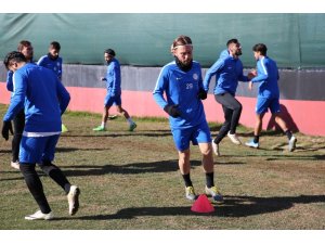 Karaköprü Belediyespor seri peşinde