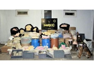 Sakarya’da 2 milyon 922 bin 195 adet cinsel içerikli hap ve vitamin hapı ele geçirildi