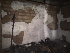 Nazilli’de çıkan yangında küle dönen evde bir kişi yanarak can verdi