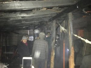 Hakkari’de çatı yangını