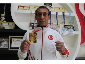 52’lik muay thai şampiyonu, dünya şampiyonasına hazırlanıyor