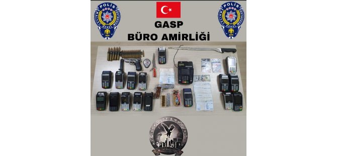 Yaptıkları işkencelerin videosunu çektikleri iddiasıyla gözaltına alınan 22 şüpheli adliyede