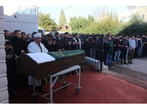 Feci kazada ölen genç son yolculuğuna uğurlandı
