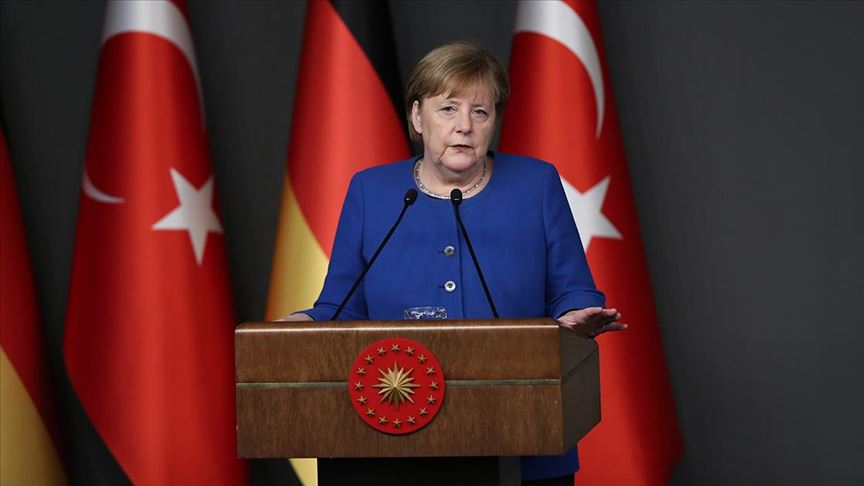 Almanya Başbakanı Merkel: İdlib'ten kaçanlar için maddi katkıya hazırız