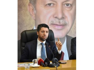 Ay’dan CHP’lilere sert tepki