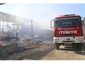 Yangında 20 bin TL’lik saman kül oldu