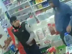 Siverek’te deprem anı güvenlik kamerasında