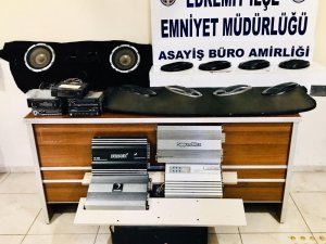 Otomobillerden hırsızlık yapan 3 kişi tutuklandı