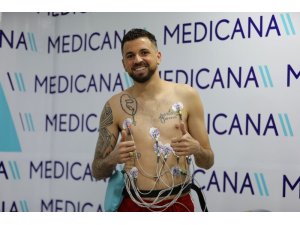 Sivassporlu Claudemir sağlık kontrolünden geçti
