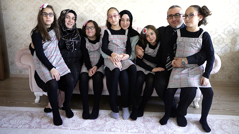 Konyalı beşizler sadece ailenin değil herkesin ilgi odağı