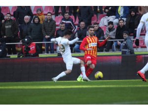Emre Taşdemir ilk kez oynadı
