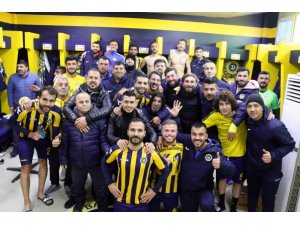 Başakspor farklı kazandı