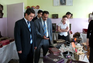 Çumra'da yıl sonu sergisi açıldı