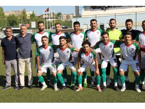 Silvan 21spor Diyarbakırspor’a boyun eğdi