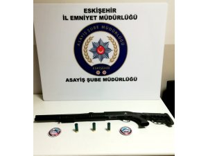 Yunus Timlerinin dikkati silahları ele verdi