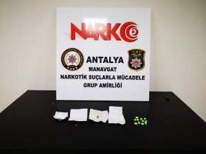 Narkotim ekiplerinin şüphesi uyuşturucu tacirini yakalattı