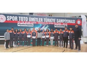 Salihlili judocu Türkiye Şampiyonu oldu
