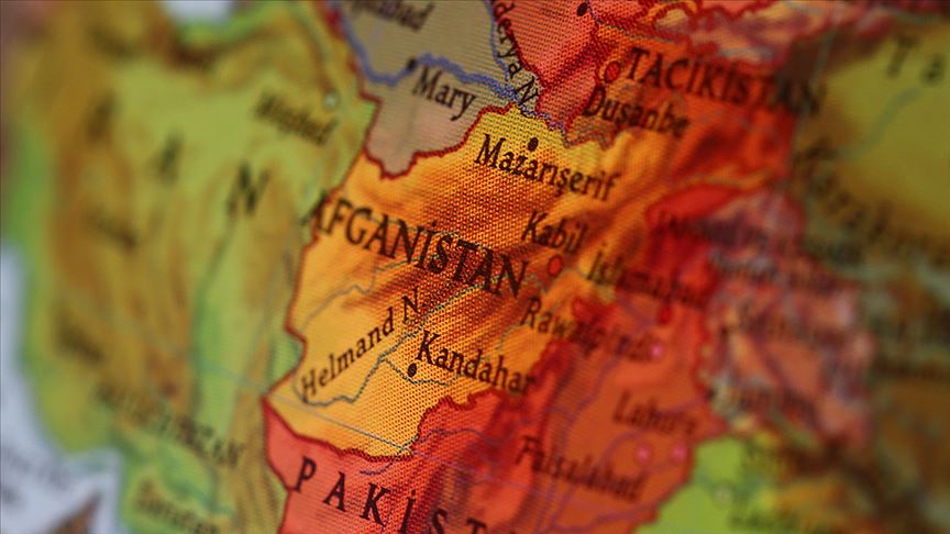 Afganistan'da yolcu uçağı düştü