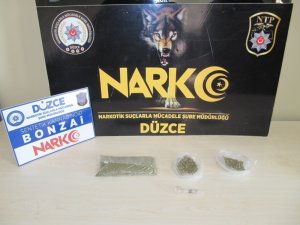 Düzce’den uyuşturucu sevkiyatı yaparken yakalandılar