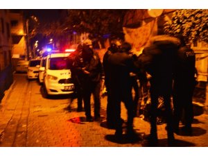 Yabancı uyruklu iki grup arasında çıkan bıçaklı kavgada 3 kişi yaralandı