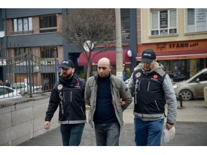Eskişehir'de oyun hamuru kutusuna uyuşturucu gizleyen şüpheli yakalandı