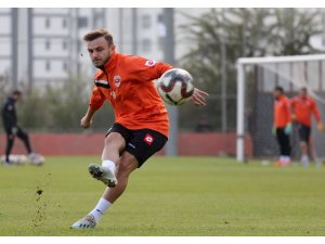 Adanaspor’da Osmanlıspor maçı hazırlıkları sürüyor