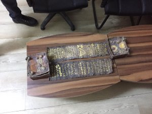 Beş milyonluk Tevrat’ı satmaya çalışan zanlı adli kontrol şartıyla serbest kaldı
