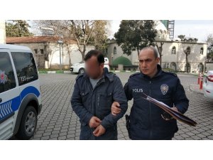 Su tesisatçısı apartmanın su pompasını çaldı