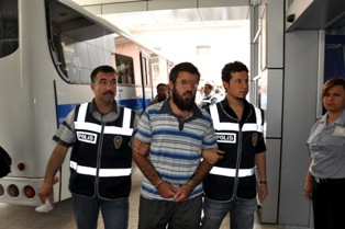 Konya'da El Kaide zanlıları adliyede