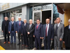 Depremzede esnafa borç müjdesi