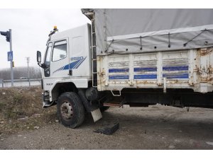 Akyazı’da 8 tır ve kamyonun aküsü çalındı
