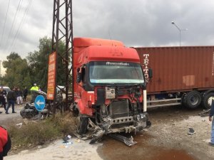 Söke’de tır otomobili biçti; 5 yaralı