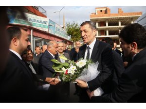 Milli Eğitim Bakanı Bakanı Ziya Selçuk Antalya'da eğitimcilerle buluştu