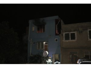 Sokak ortasında karısını dövdü sonra evlerini ateşe verdi