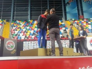 Uşaklı atletizm sporcusu Türkiye 2’ncisi oldu
