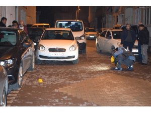 Başından silahla vurulan genç yaşam mücadelesini kaybetti