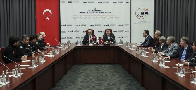 Memur-Sen, Elazığ'daki depremin yaralarını sarmak için AFAD'a bağışta bulundu