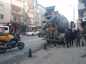 Tramvay yolunda feci kaza kamerada