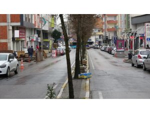 Çekmeköy’de ortalığın savaş alanına döndüğü kavga kamerada