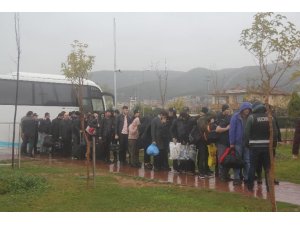 Akaryakıt kayıtlarını silerek devleti 803 milyon 870 bin TL zarara soktular