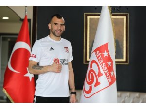 Skuletic resmen Sivasspor’da