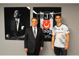 Beşiktaş, Hasic ile 4.5 yıllık sözleşme imzaladı