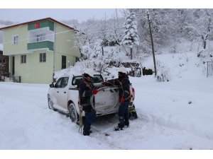 Sivas'ta enerji timlerinin kar ve karanlıkla mücadelesi