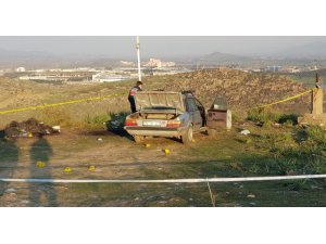 Otomobilinde sırtından vurulmuş halde bulundu