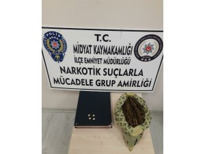 Midyat’ta yolcunun üzerinden uyuşturucu çıktı
