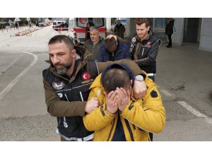Uyuşturucu ticaretine 2 gözaltı