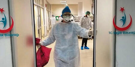 Sağlık Bakanı Fahrettin Koca: “(Vuhan’dan tahliye edilenler) Gözetim altında tutulan 62 kişinin sağlık durumu iyi, hastalık belirtisi yok. Muhtemelen yarın numune sonuçlarını açıklarız."