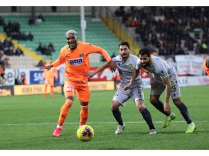 Süper Lig: Alanyaspor: 2 - Yeni Malatyaspor: 1 (Maç sonucu)